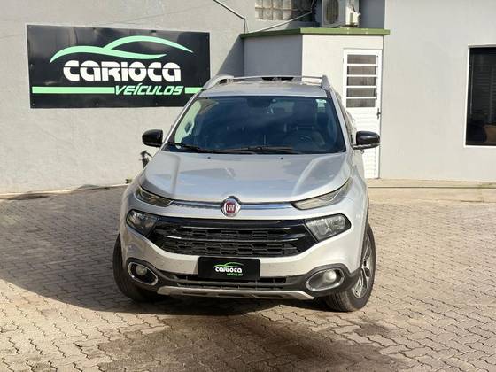 FIAT TORO 2.0 16V TURBO DIESEL VOLCANO 4WD AT9 FIAT TORO 2.0 16V TURBO DIESEL VOLCANO 4WD AT9